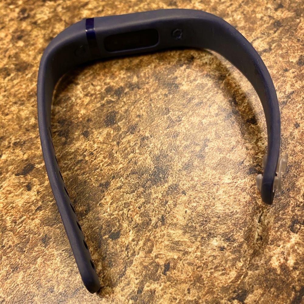 Nwot Fitbit Flex Wireless Activity & Sleep Tracker - image 4